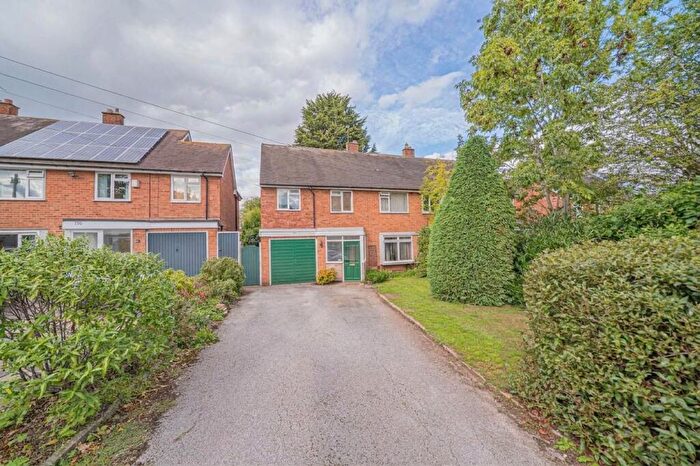 4 Bedroom Semi-Detached House For Sale In Longdon Road, Knowle, B93