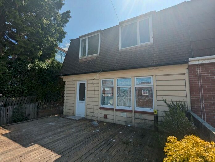 3 Bedroom Semi-Detached House To Rent In Groves Road, Neath, Neath Port Talbot., SA11