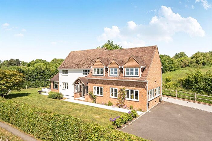 4 Bedroom Detached House For Sale In Tumblers Hill, Sutton Valence, Maidstone, ME17