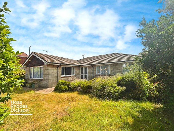 4 Bedroom Bungalow For Sale In Winford Road, Newchurch, Sandown, PO36