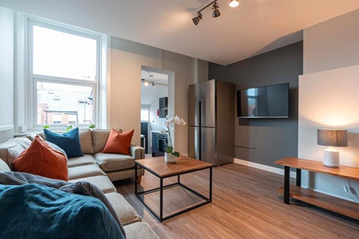 6 Bedroom Terraced House To Rent In Doncaster Road, Newcastle, NE2