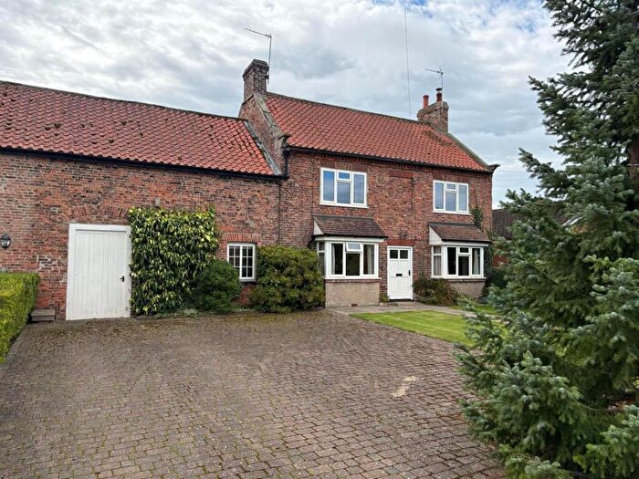 4 Bedroom Semi-Detached House For Sale In Street Farm, Scruton, Northallerton, DL7