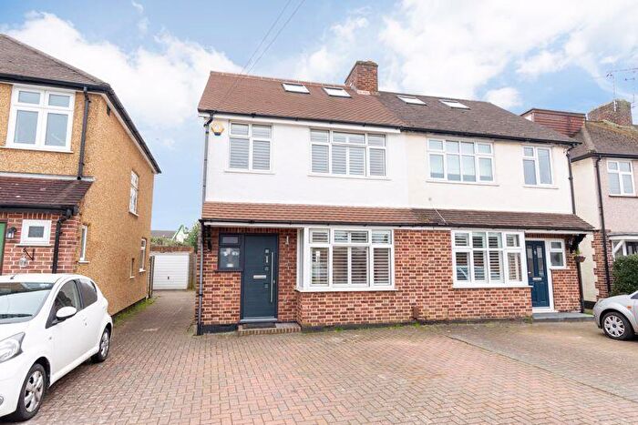 4 Bedroom Semi-Detached House To Rent In Stuart Avenue, Walton On Thames., KT12