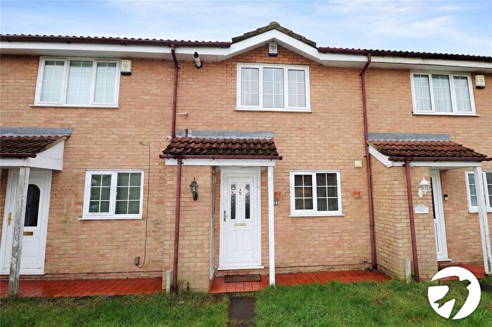 3 Bedroom Terraced House For Sale In Fairmont Close, Upper Belvedere, DA17