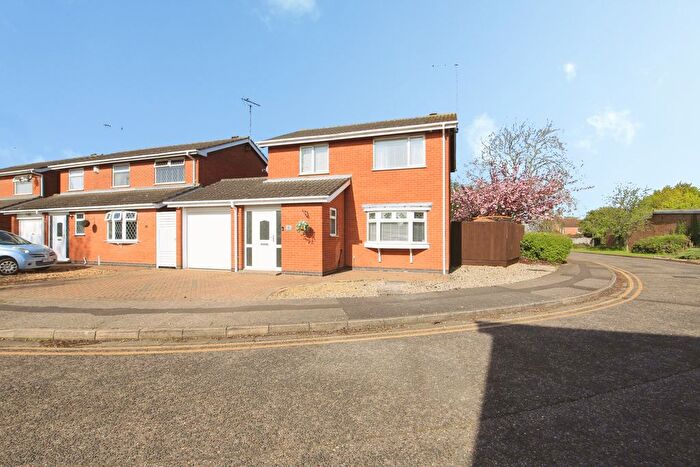 3 Bedroom Detached House For Sale In Ascot Drive, Peterborough, PE1