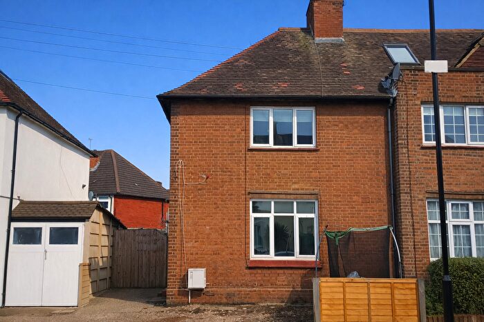 2 Bedroom Semi Detached House To Rent In Botha Road, London, E13