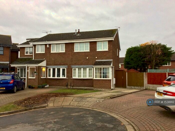 3 Bedroom Semi-Detached House To Rent In Aragon Close, Lydiate, L31