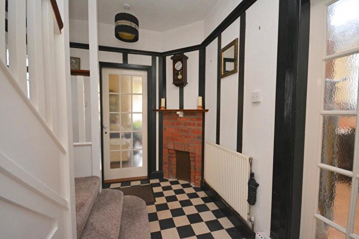 4 Bedroom Detached House For Sale In Northdown Park Road, Margate, CT9