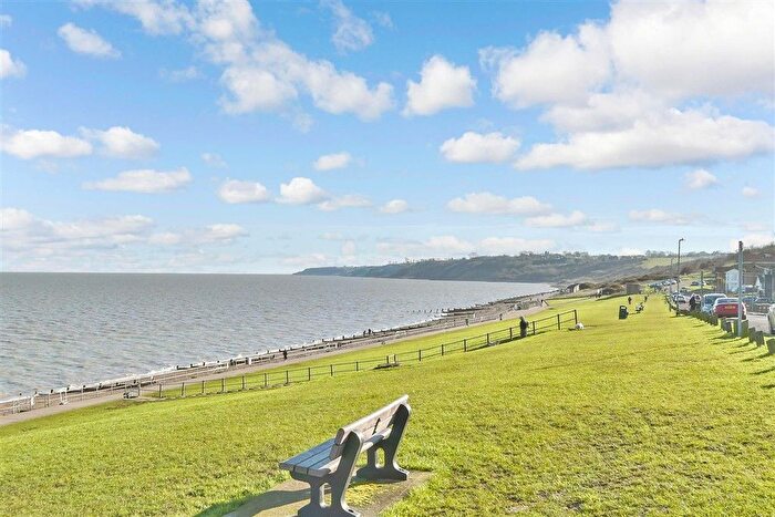 4 Bedroom Chalet For Sale In The Leas, Minster-On-Sea, Sheerness, Kent, ME12