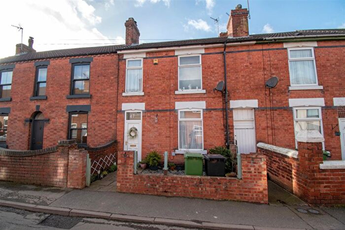 3 Bedroom Terraced House For Sale In Wall Street, Ripley, DE5