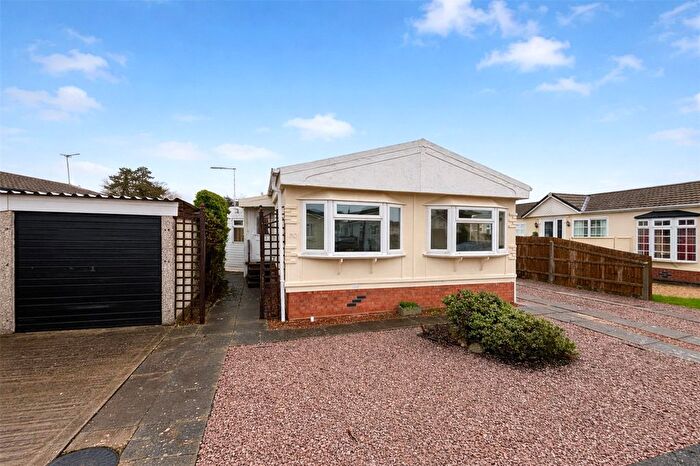 2 Bedroom Bungalow For Sale In Lindum Park, Ruskington, Sleaford, Lincolnshire, NG34