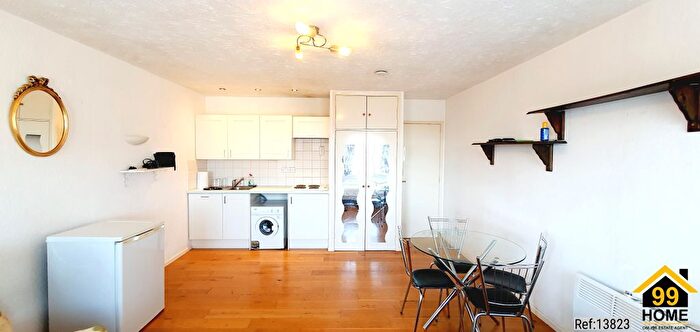 1 Bedroom Flat To Rent In Bettina House, Bournemouth, BH2