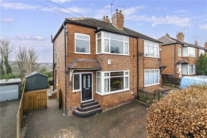 3 Bedroom Semi Detached House For Sale In Carrholm Drive, Leeds, West Yorkshire, LS7