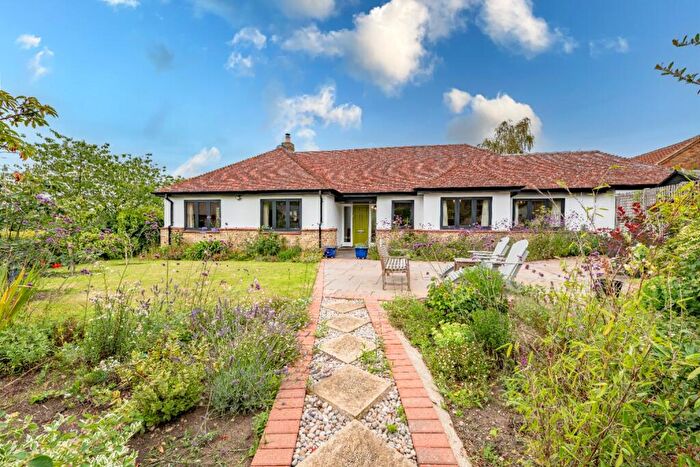 3 Bedroom Detached House For Sale In Blacksmiths Lane, Abbotsley, St. Neots, Cambridgeshire, PE19