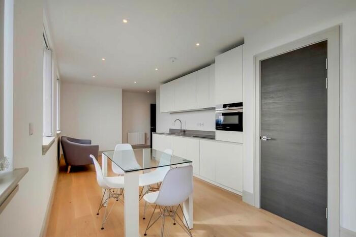 Studio To Rent In Coomb House, St Johns Road, Isleworth TW7