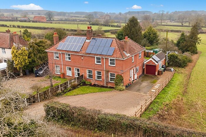 3 Bedroom Semi Detached House For Sale In Swardeston Lane, East Carleton, Norwich, NR14