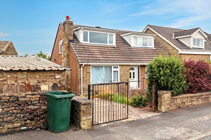 3 Bedroom Bungalow For Sale In New Park Road, Queensbury, Bradford, BD13