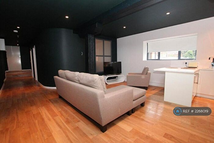 2 Bedroom Flat To Rent In The Old Reading Brewery, Reading, RG1