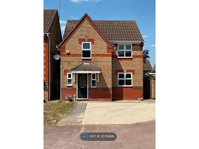 3 Bedroom Detached House To Rent In Emsworth Close, Bury St Edmunds, IP32