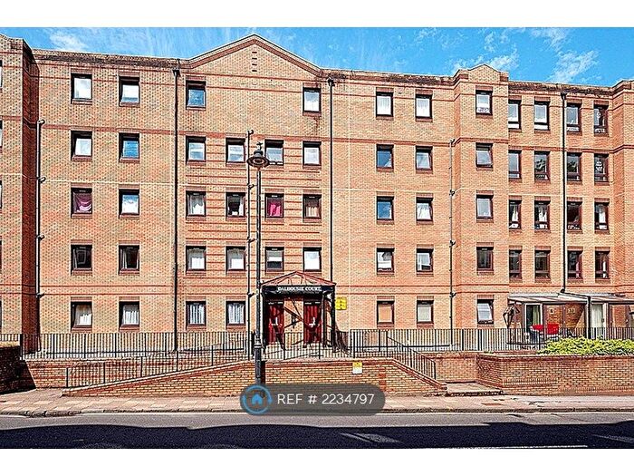 2 Bedroom Flat To Rent In Dalhousie Court, Glasgow, G4