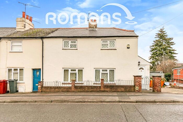 3 Bedroom Terraced House To Rent In Chapel Hill, Tilehurst, Reading, RG31
