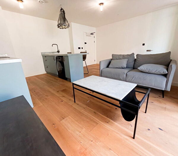 1 Bedroom Duplex To Rent In Apartment, Derwent House, Jewellery Quarter, B3