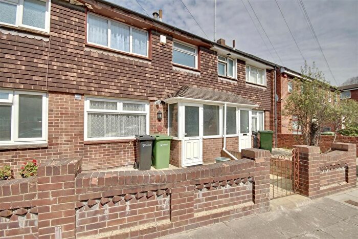 3 Bedroom Terraced House To Rent In Church Road, Portsmouth, PO1