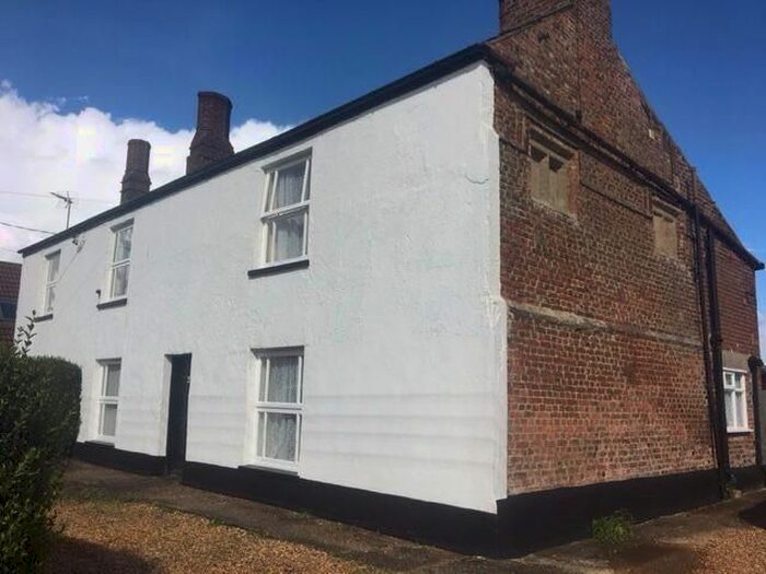 3 Bedroom Cottage To Rent In Hollycroft Road, Emneth, Wisbech, PE14