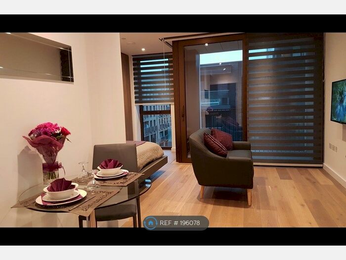 Studio To Rent In London, London, SE10