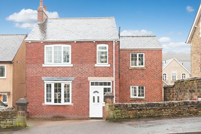 3 Bedroom Detached House For Sale In New Road, Holymoorside, S42