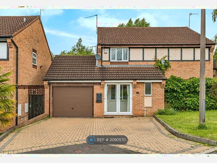 2 Bedroom Semi-Detached House To Rent In Trinity Road, Stourbridge, DY8