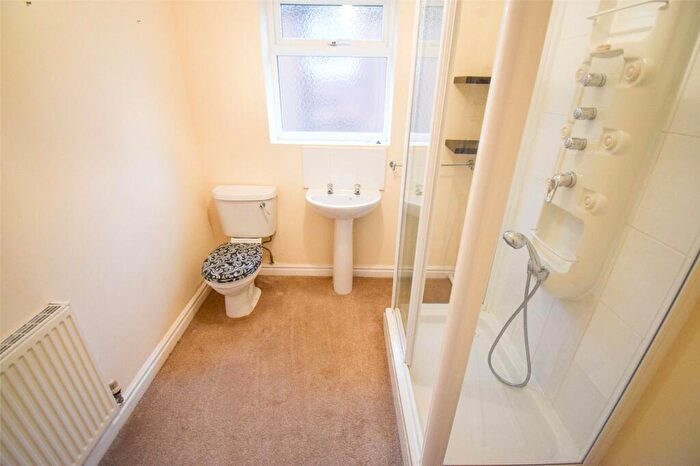 2 Bedroom Bungalow To Rent In James Close, Ollerton, Nottinghamshire, NG22