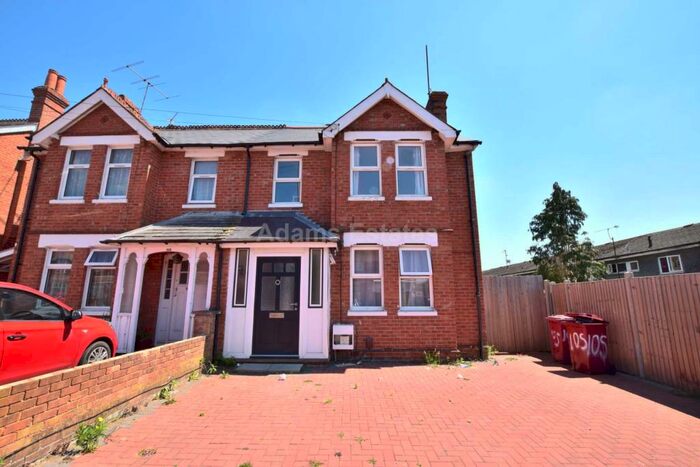 7 Bedroom Semi-Detached House To Rent In Northumberland Avenue, Reading, RG2