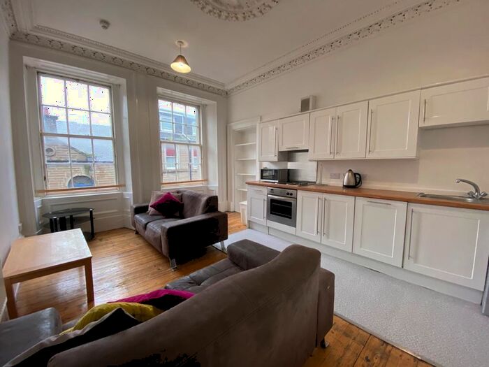 5 Bedroom Flat To Rent In /L, Castle Street, Dundee, DD1