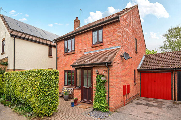 3 Bedroom Detached House For Sale In Godwit Court, Kelvedon, Colchester, CO5