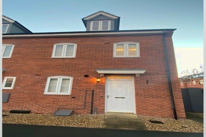 3 Bedroom Property To Rent In Widdowson Road, Nottingham NG10