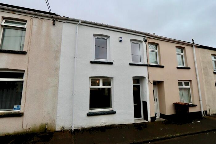 3 Bedroom Terraced House To Rent In Greenfield Street, Bargoed, CF81