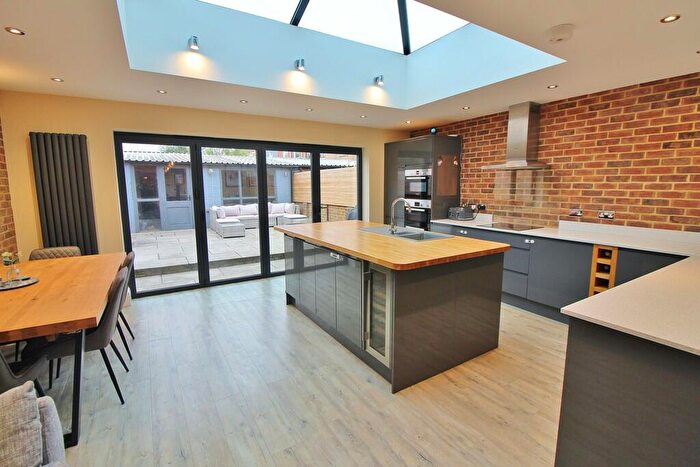 3 Bedroom Terraced House For Sale In Kensington Road, Copnor, PO2