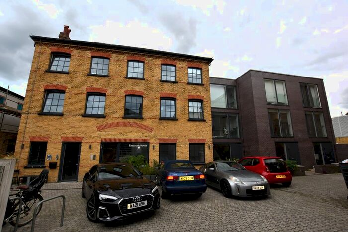 1 Bedroom Flat To Rent In Brooksby's Walk, London, E9