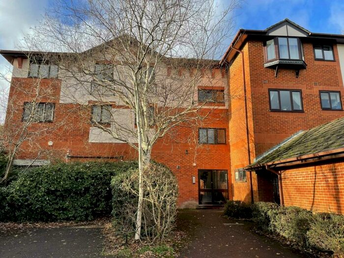 1 Bedroom Apartment To Rent In Frenchmans Creek, Church Crookham, Nr Fleet, GU52