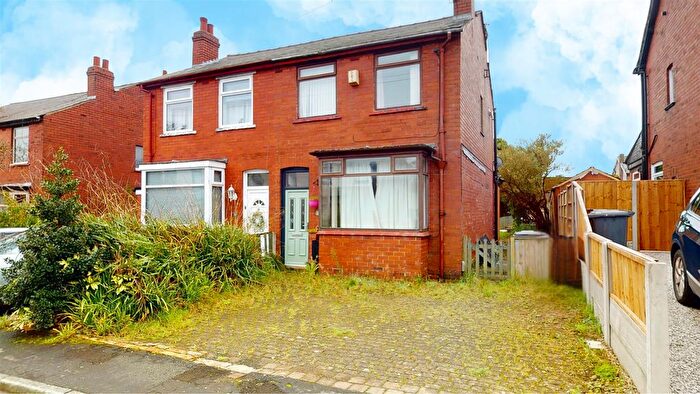 2 Bedroom Semi-Detached House For Sale In Belmont Avenue, Billinge, WN5