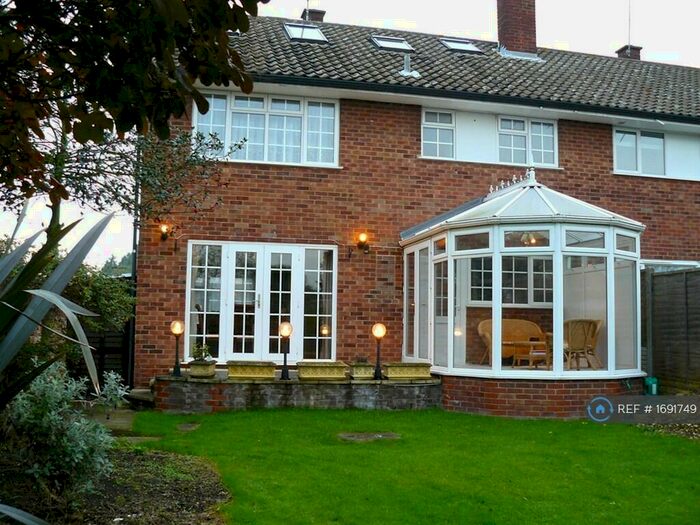 3 Bedroom Semi-Detached House To Rent In The Furlongs, Ingatestone, CM4