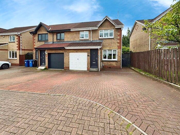 3 Bedroom Semi-Detached House For Sale In Bute Place, Old Kilpatrick, Glasgow, G60