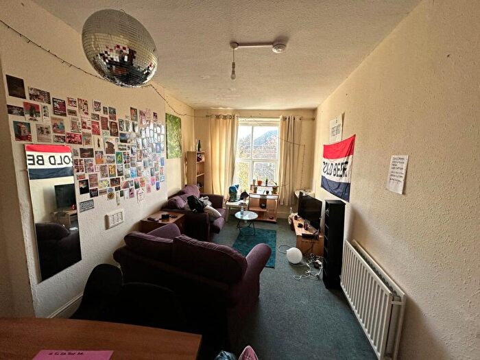 4 Bedroom Flat To Rent In Tyndall's Park Road, Bristol, BS8