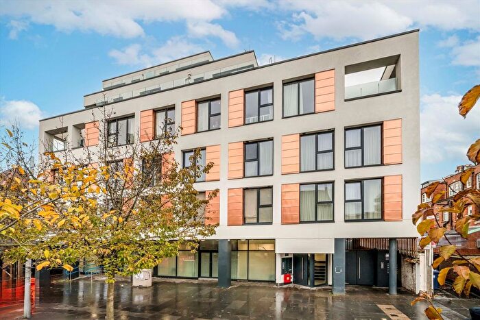 1 Bedroom Flat For Sale In King Street, Acton, W3