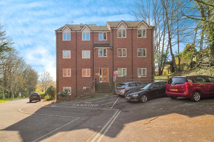 1 Bedroom Flat For Sale In Sarum Close, Salisbury, SP2