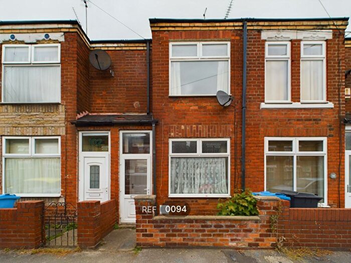 2 Bedroom Terraced House To Rent In Wharncliffe Street, HU5