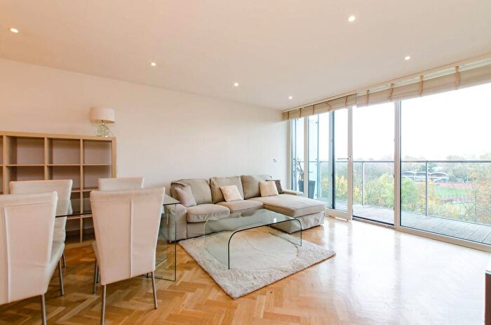 2 Bedroom Flat To Rent In Chelsea Bridge Wharf, Battersea Park, London, SW11