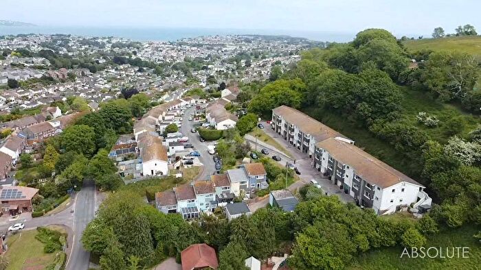 2 Bedroom Flat For Sale In Ocean View Crescent, Brixham, TQ5