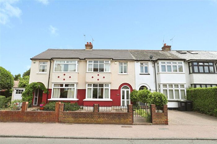 3 Bedroom Terraced House For Sale In Whitehill Road, Gravesend, Kent, DA12